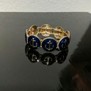 Anchor bracelet